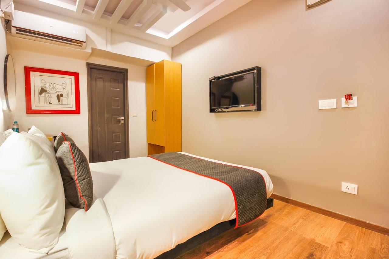 Hotel Super Townhouse Rcc Sunrise Hajdarábád Exteriér fotografie