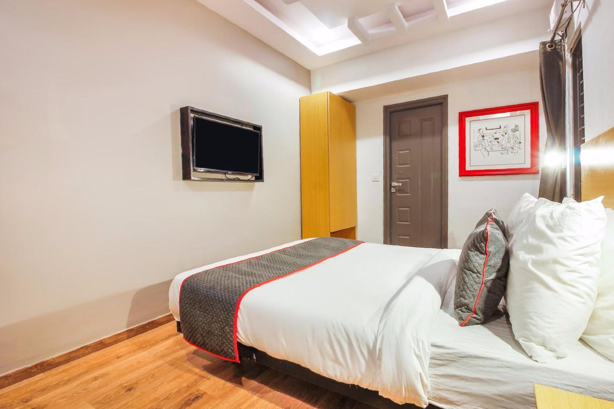 Hotel Super Townhouse Rcc Sunrise Hajdarábád Exteriér fotografie