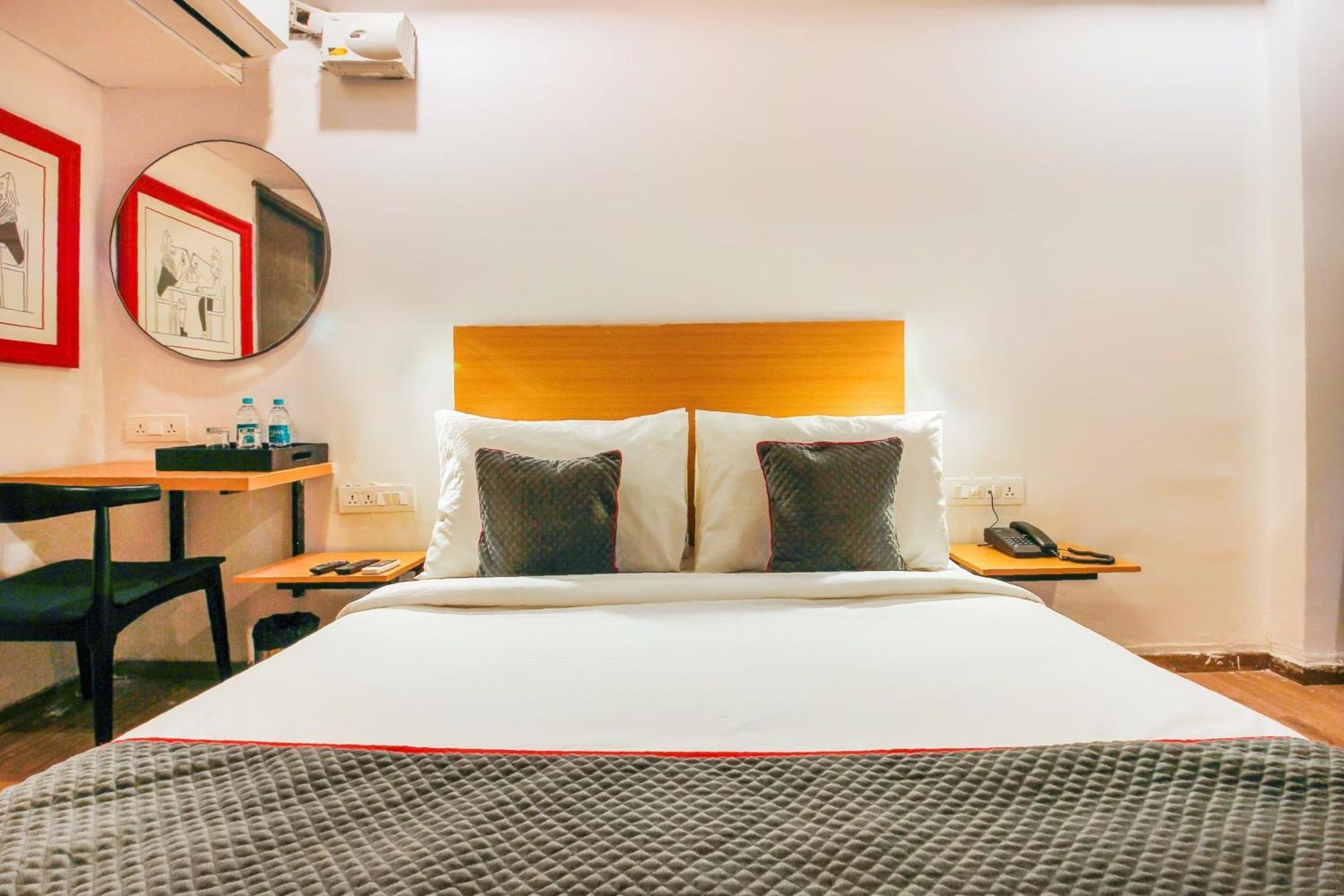 Hotel Super Townhouse Rcc Sunrise Hajdarábád Exteriér fotografie