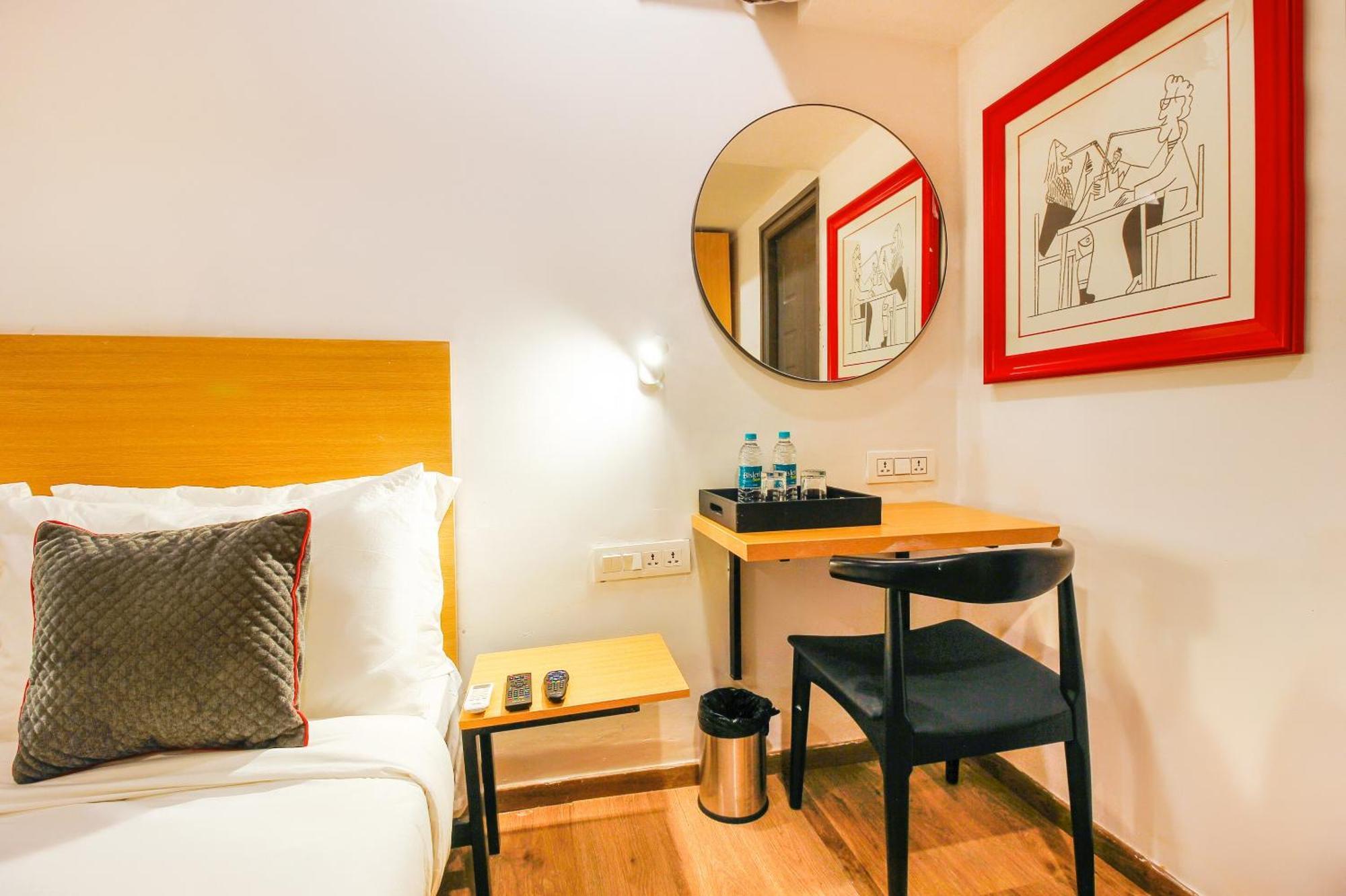 Hotel Super Townhouse Rcc Sunrise Hajdarábád Exteriér fotografie